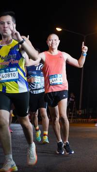 BIB: 40810, 577
                            <button type="button" onclick="openModal(23082291)" class="btn btn-primary btn-sm float-right btn-popup" data-toggle="modal" data-target=".modal-high-quality">
                        <i class="fas fa-shopping-cart"></i> Add to Cart
                    </button>
                                            <button type="button" onclick="isThisMe(23082291, true)" class="btn btn-success btn-sm float-right btn-popup btn-isme hidden" data-toggle="tooltip" data-placement="bottom" title="นี่คือรูปของคุณใช่ไหม คลิกที่นี่เพื่อเอาเข้าอัลบั้ม">
                        <i class="fas fa-plus"></i> Add to album
                    </button>
                    <button type="button" onclick="isThisMe(23082291, false)" class="btn btn-warning btn-sm float-right btn-popup btn-isnotme hidden">
                        <i class="fas fa-ban"></i> Remove from album
                    </button>